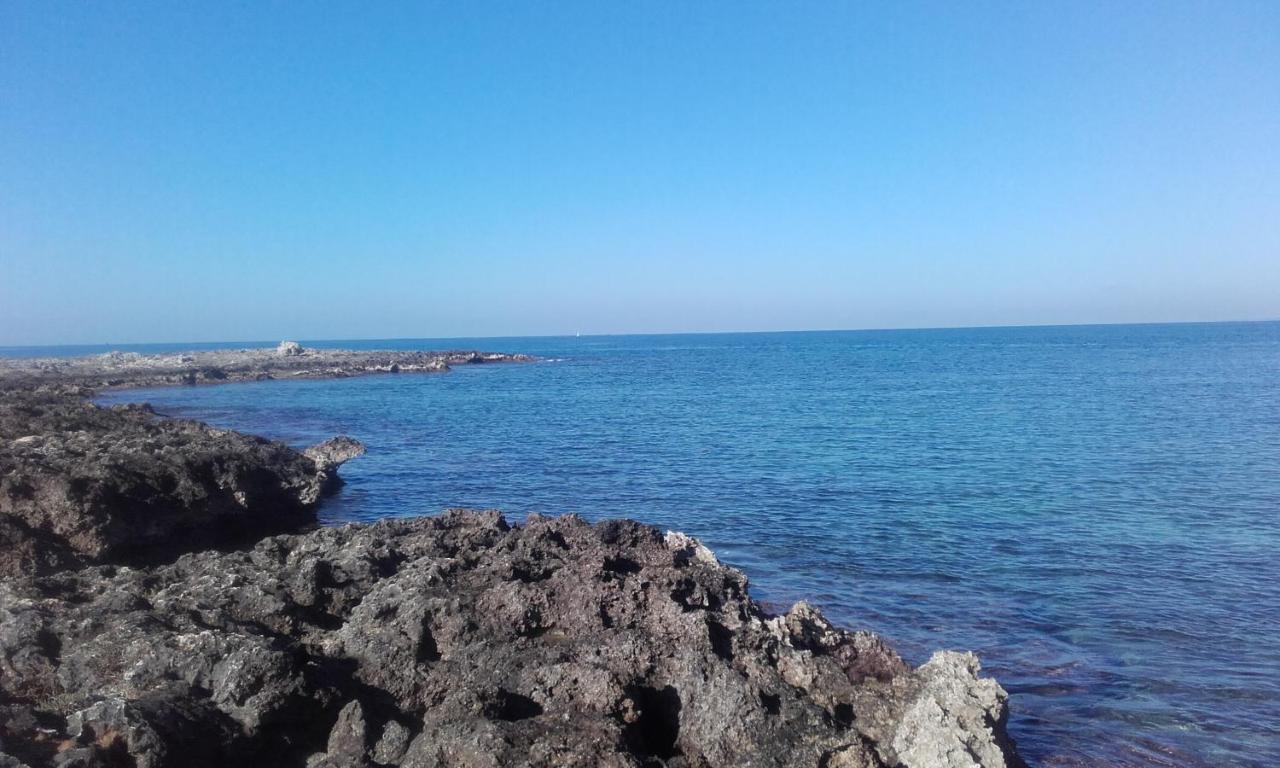 Casa A 30 M Dal Mare Villa Sant Isidoro  Eksteriør billede